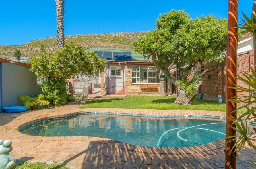 4 Bedroom Property for Sale in Fish Hoek Western Cape